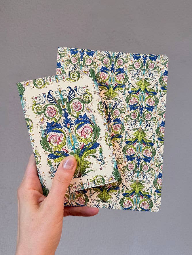 A6 Notizbuch Pacis von Toscana Book, Detailansicht des florentinischen Musters und des goldfarbenen Schnitts