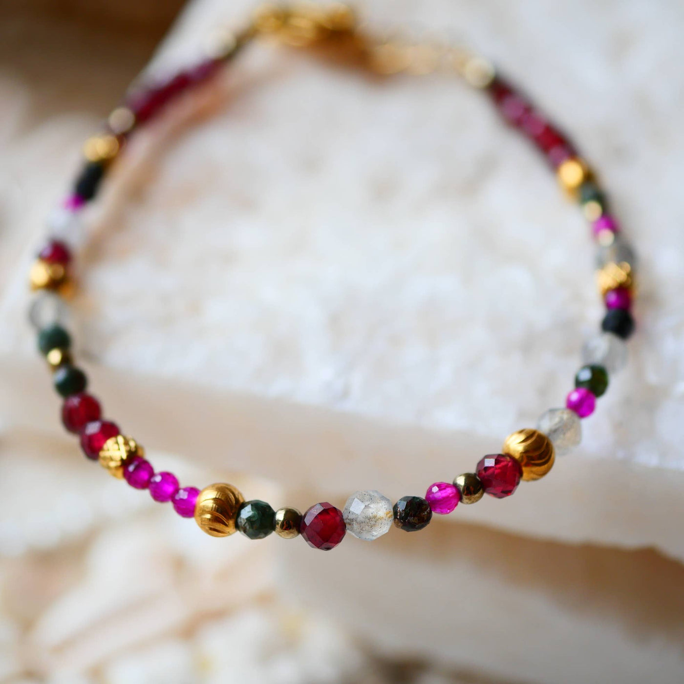 GINANDGER - OORJA Armband in Dianas Klosterlaechen