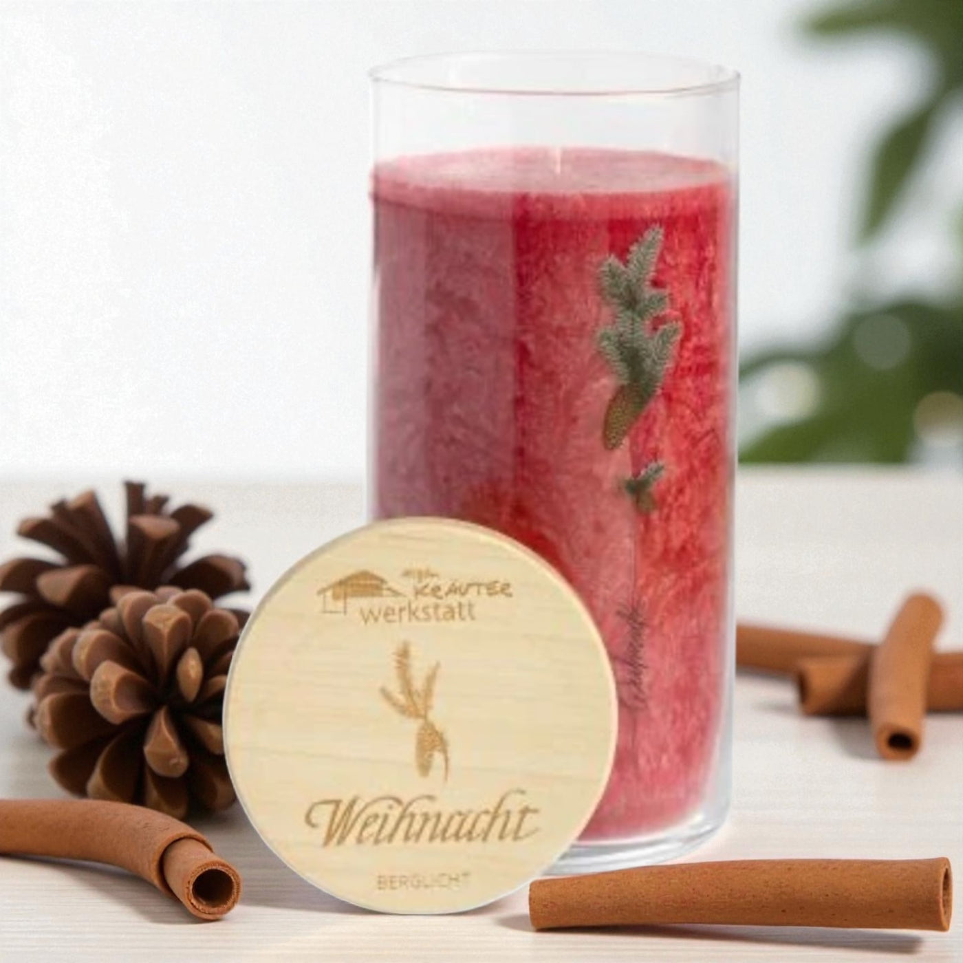 Berglicht Weihnachtskerze auf Adventstisch in Dianas Klosterlaedchen