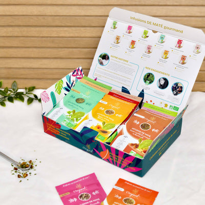 Geöffnete Discovery-Box mit 11 Bio-Mate-Sorten, verkaufsfertige Präsentation.