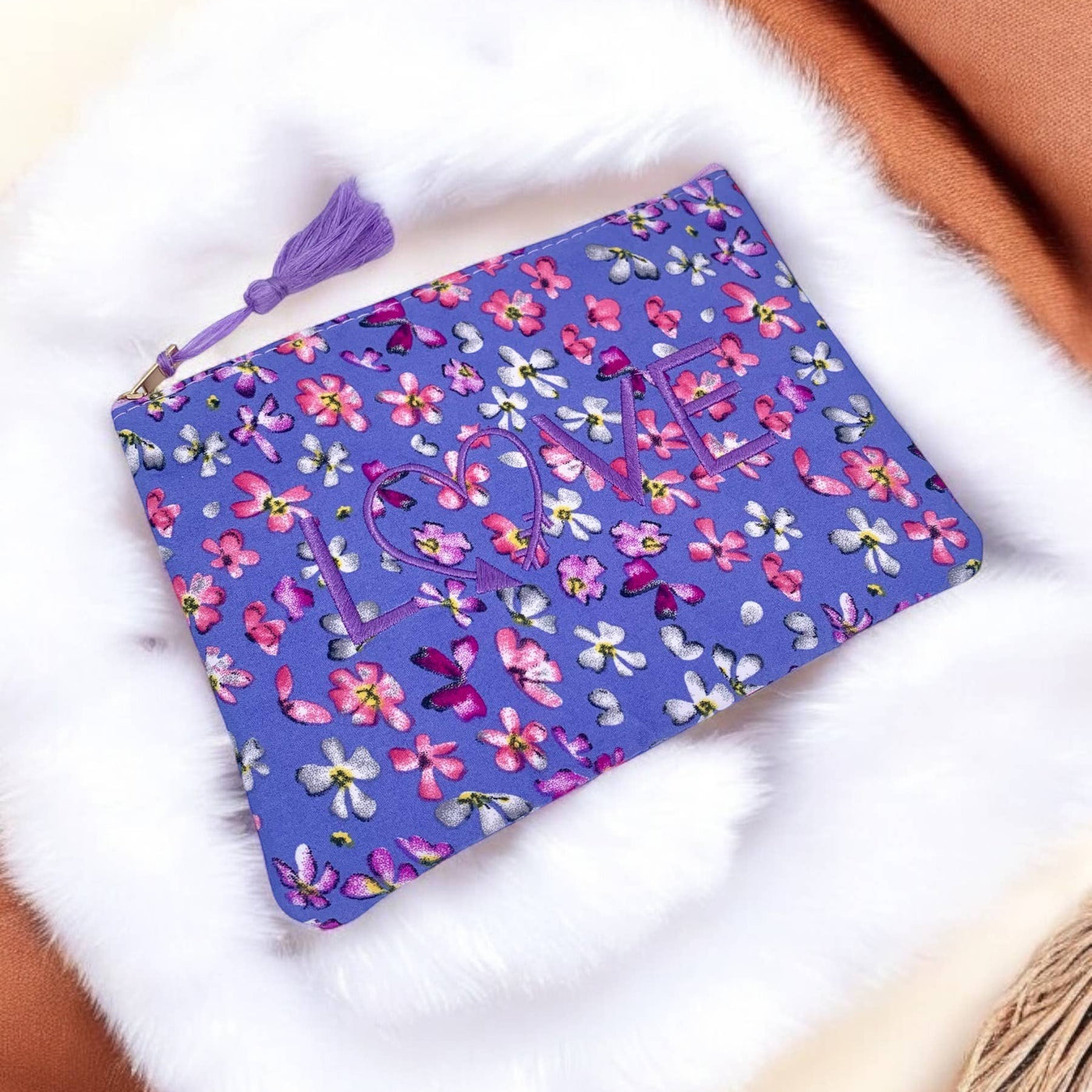 Kosmetiktasche Mäppchen LOVE lila mit Blumen 