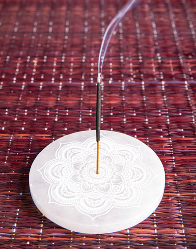 Alabasterhalter rund mit Mandala - Dianas Klosterlädchen