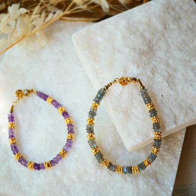 GINANDGER - ARMBAND CHIKITSA AMETHYST ODER LABRADORIT in Dianas Klosterlaedchen