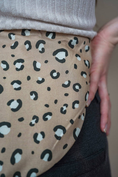 Dinkelkissen zum Umbinden - Bellywrap Leomuster beige - Dianas Klosterlädchen
