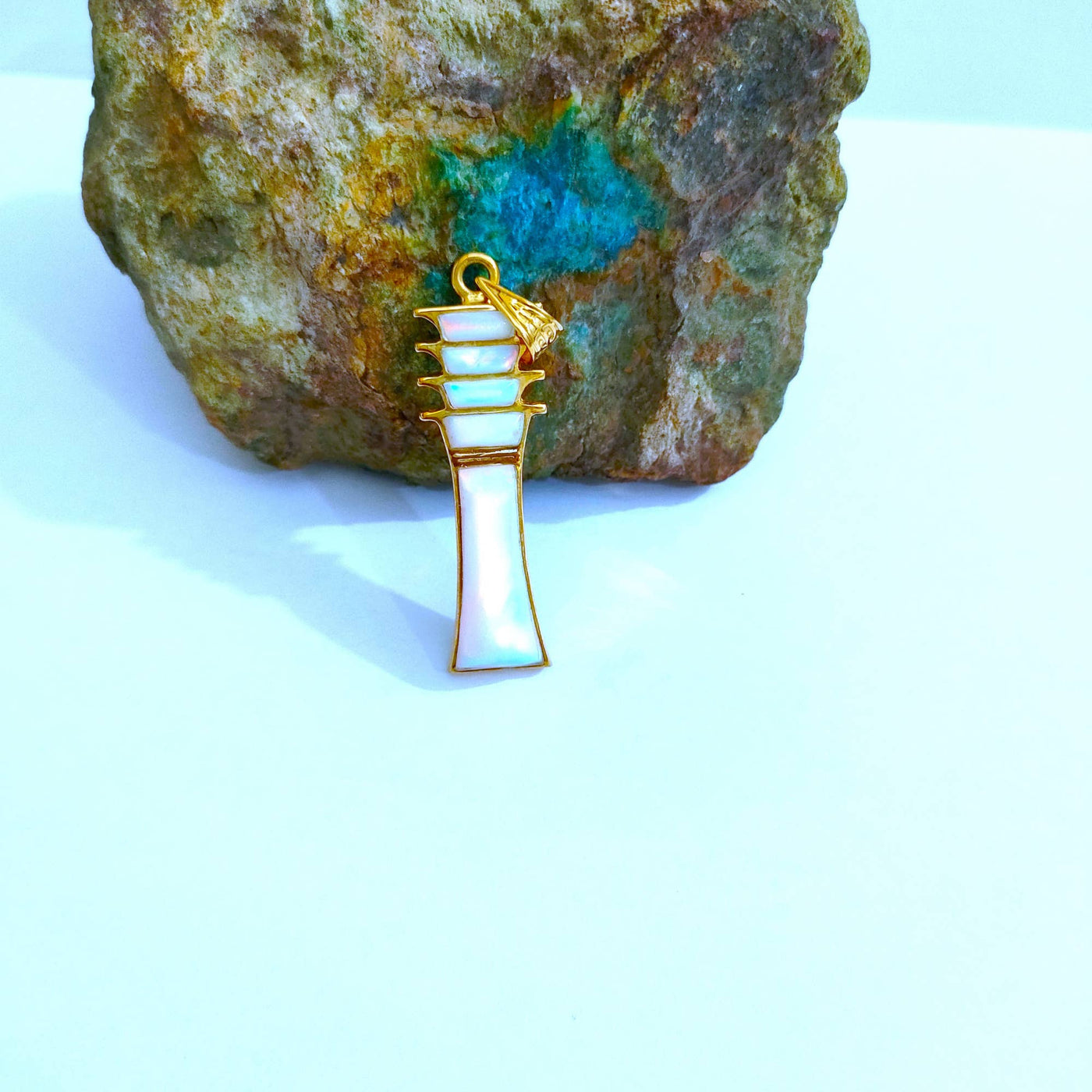 Djed-Pillar-Opal vergoldeter Anhänger - Dianas Klosterlädchen