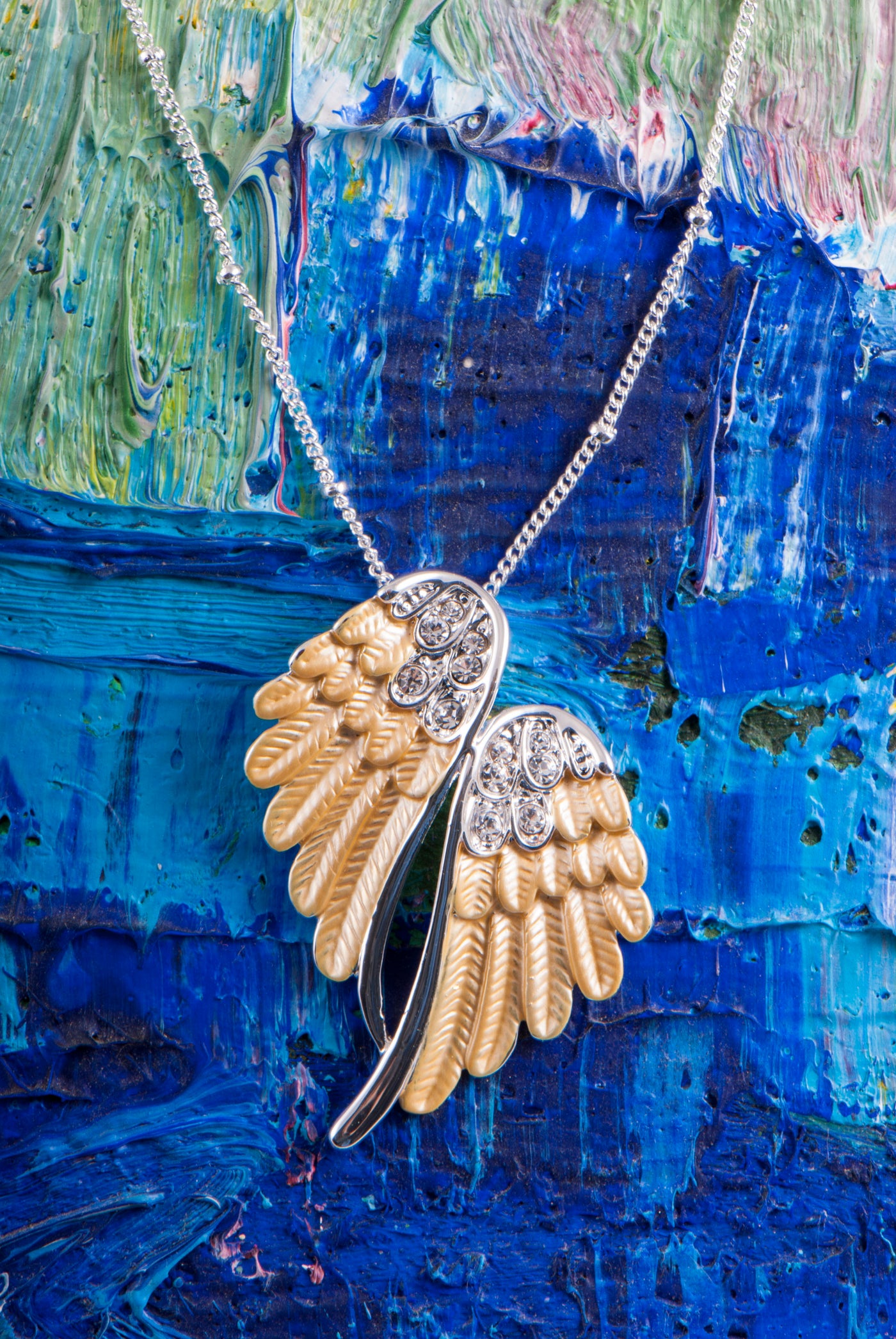 Engelsflügel, gold Anhänger mit 50 cm Kette - Dianas Klosterlädchen