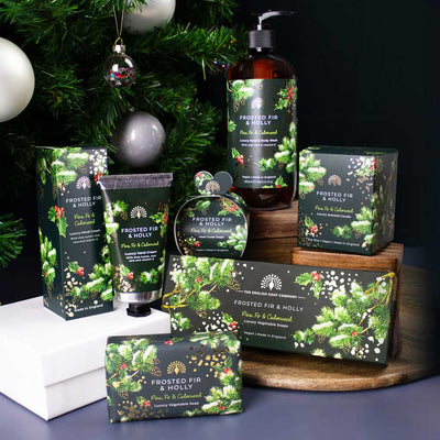 FROSTED FIR & HOLLY Tanne und Stechpalme Seifenset 3x100g - Dianas Klosterlädchen