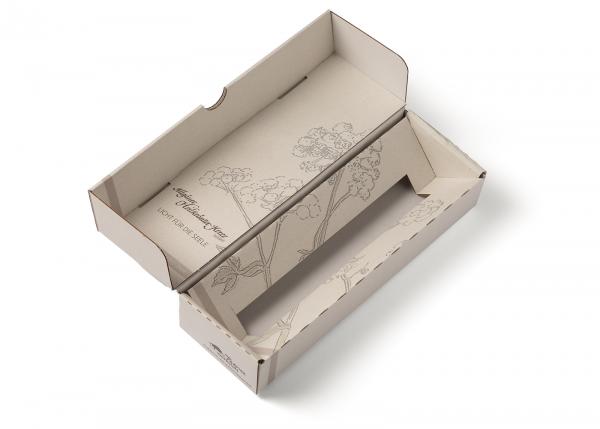 Geschenkbox geschlossen | Geschenkverpackung für Deine Allgäuer Kräuterkerze - Dianas Klosterlädchen