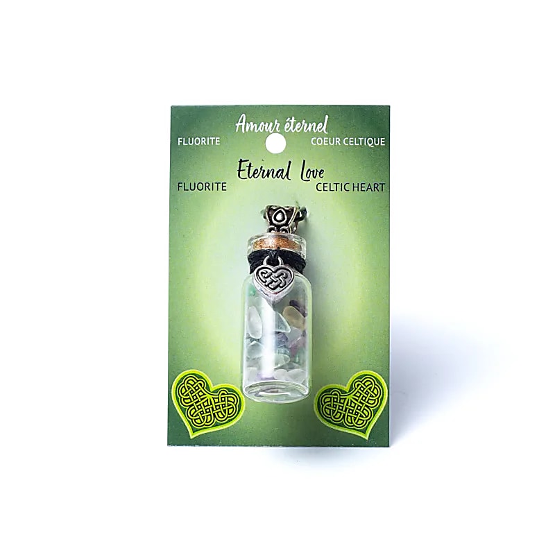 Geschenkflasche aus Glas mit Fluorit und keltischem Herz - Dianas Klosterlädchen