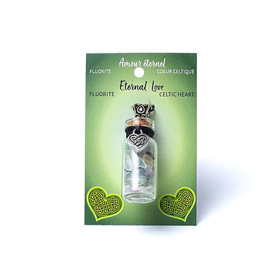 Geschenkflasche aus Glas mit Fluorit und keltischem Herz - Dianas Klosterlädchen