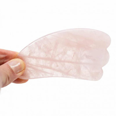 Gua sha Massagestein | Wolke Rosenquarz - Dianas Klosterlädchen
