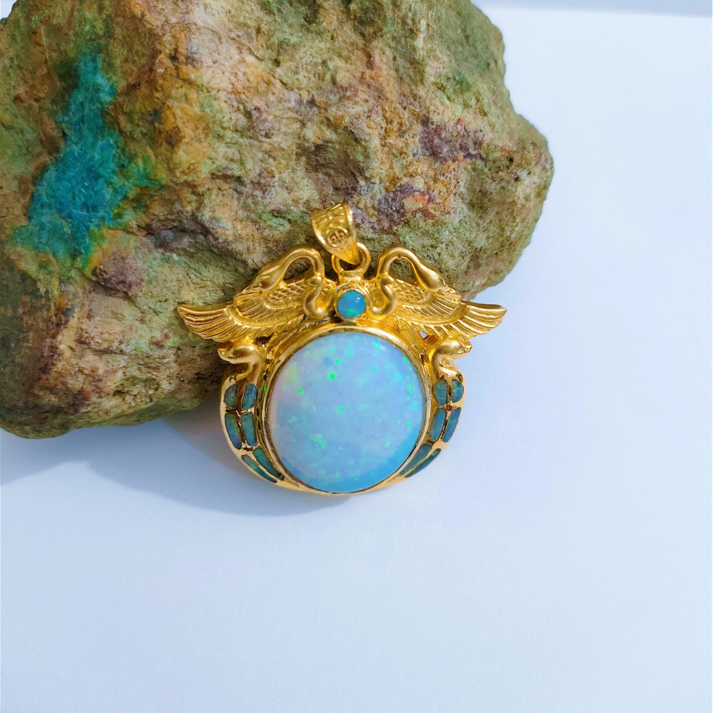 Wadjet Bennu Amulett | vergoldeter Opal-Anhänger