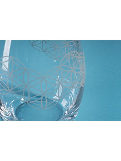 VitaJuwel Karaffe "Era" | Flower of Life in www.klosterlaedchen.com