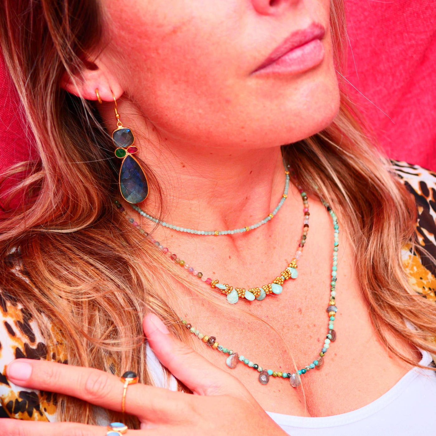 VANA Ohrringe – Labradorit, Grüner Onyx & Pink Turmalin - Dianas Klosterlädchen