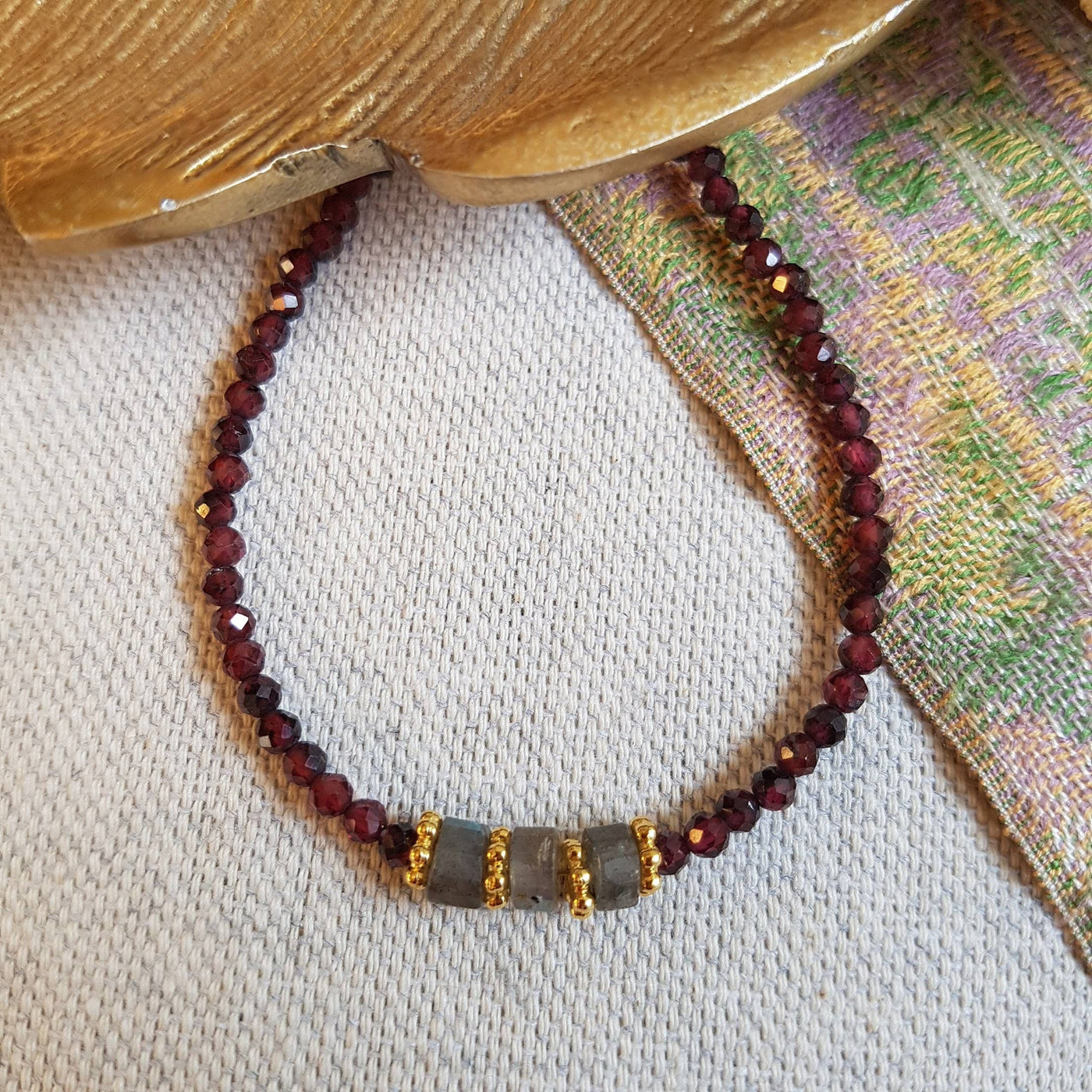 Armband KAMALA Granat