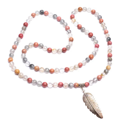 Mala Kette Rhodonit grauer Quarz mit Feder - Dianas Klosterlädchen