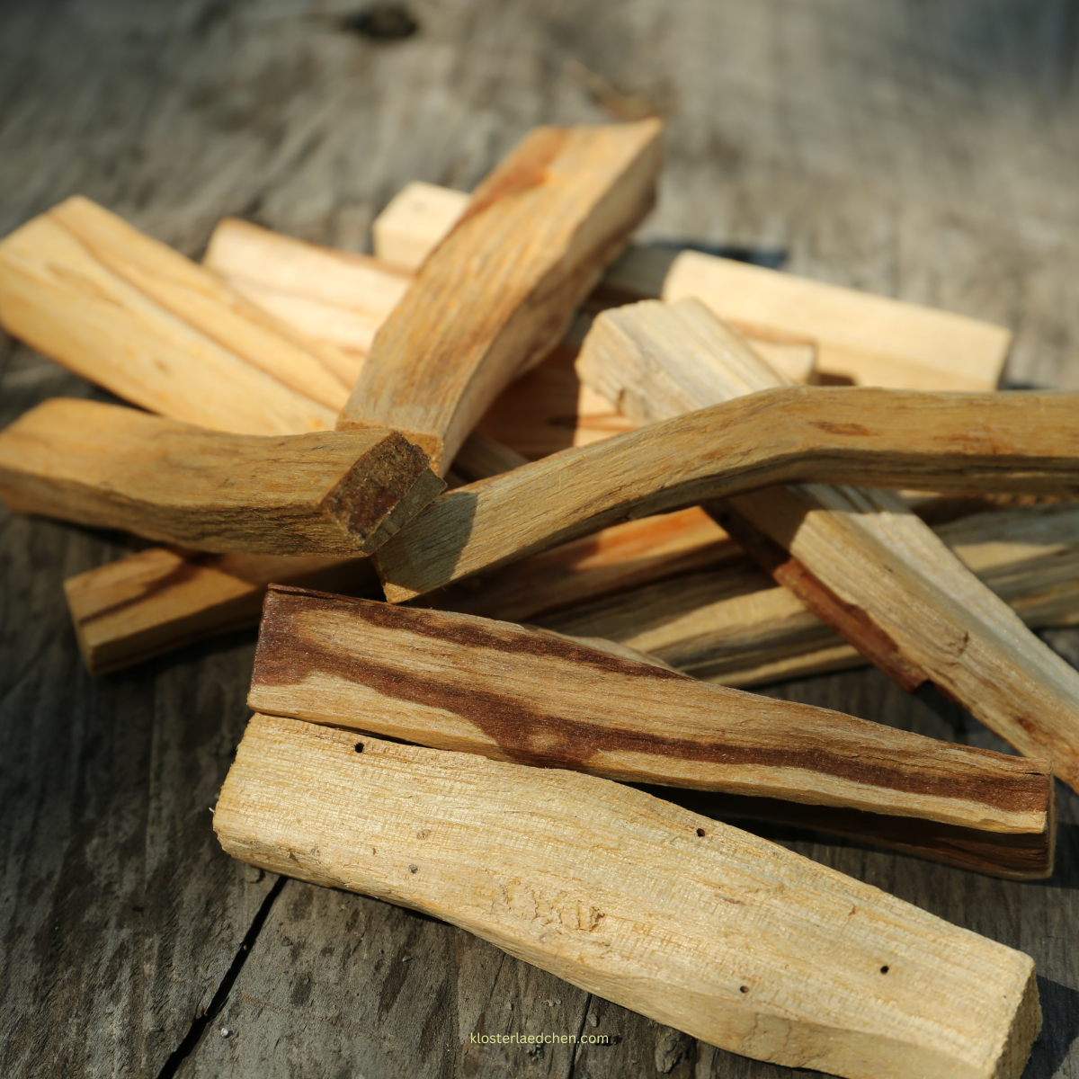 Premium Palo Santo Räucher-Holzstäbe | 2 Stück - Dianas Klosterlädchen