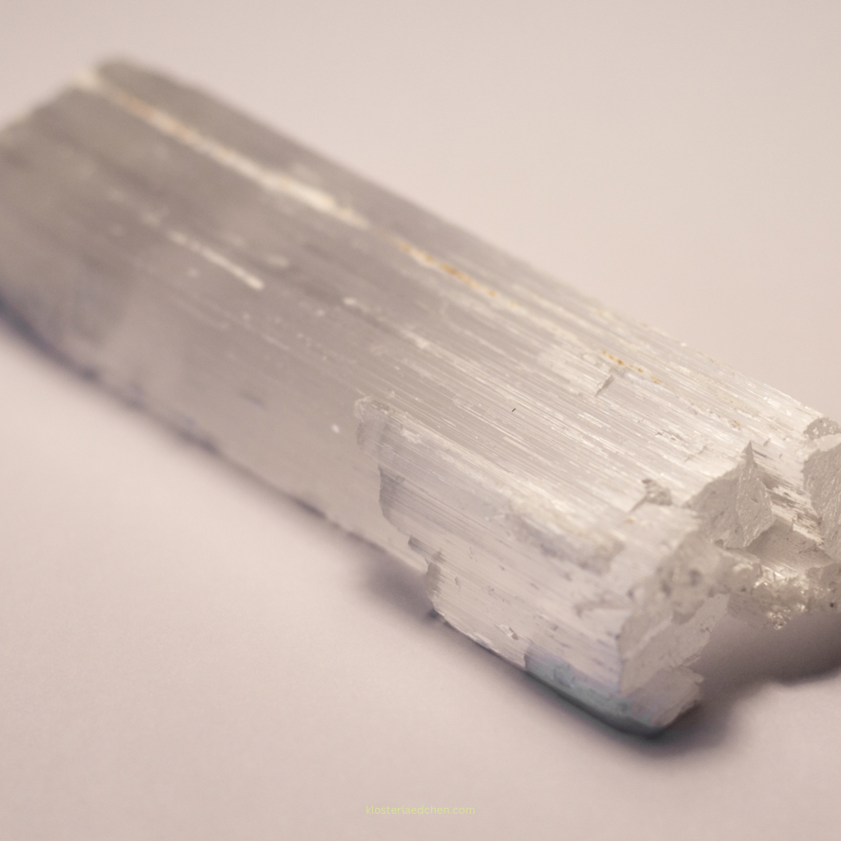 Selenit-Kristallstab 10 cm weiss - Dianas Klosterlädchen