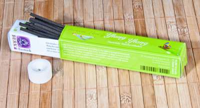 Ylang Ylang Räucherstäbchen Green Line 10 g - Dianas Klosterlädchen